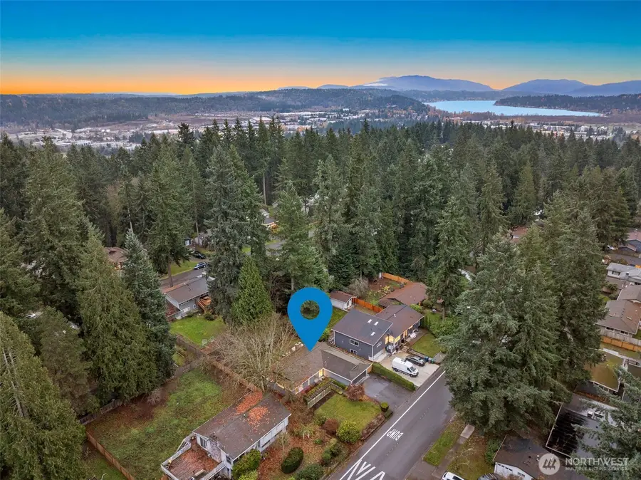 9024 171st Avenue Ne, Redmond, WA 98052 - #3