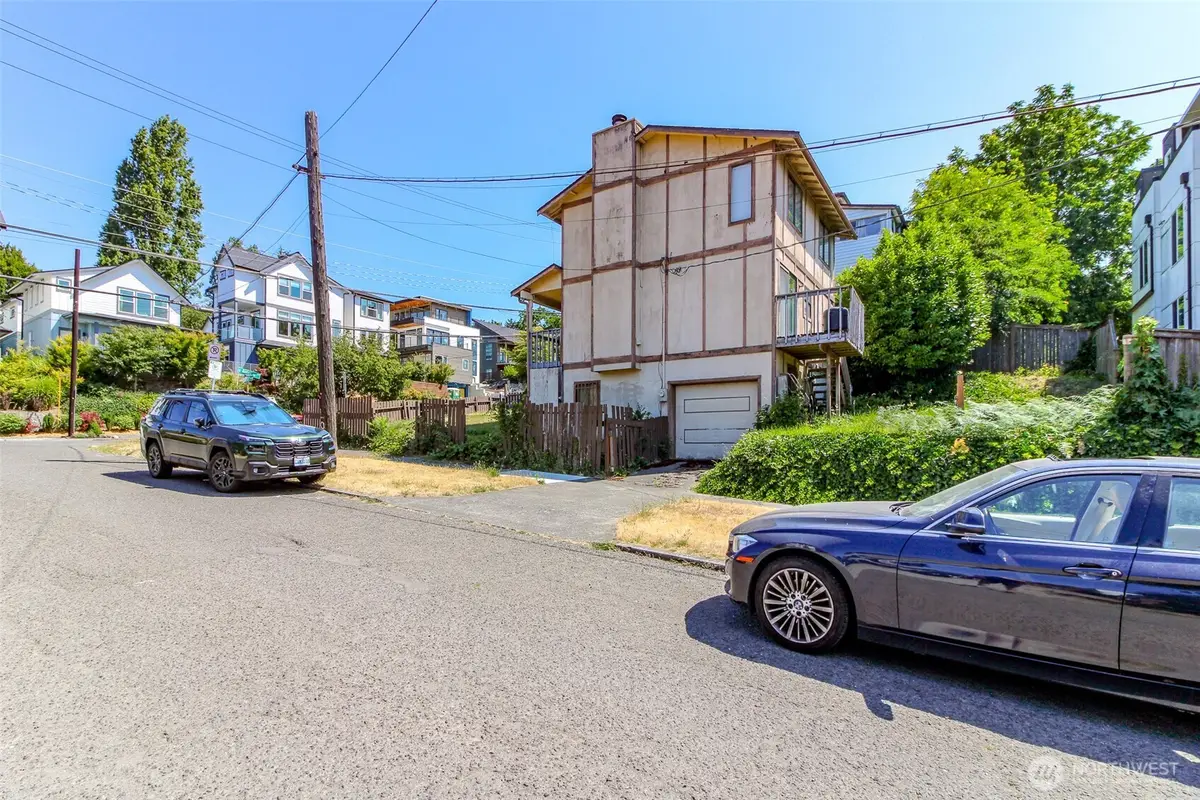 1601 E Alder Street, Seattle, WA 98122 - #1