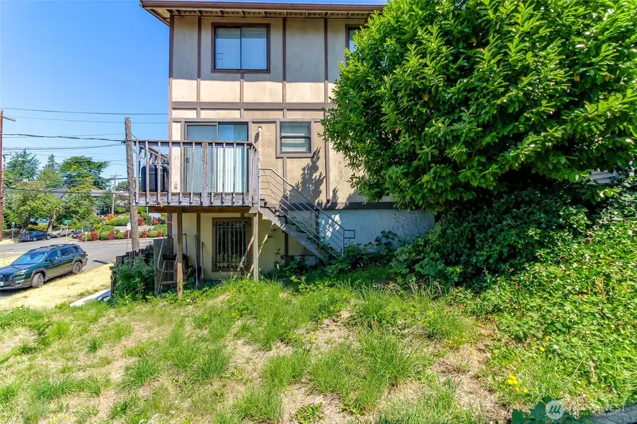 1601 E Alder Street, Seattle, WA 98122 - #2