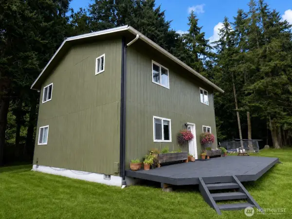 41 Full Moon Trail, Port Angeles, WA 98363