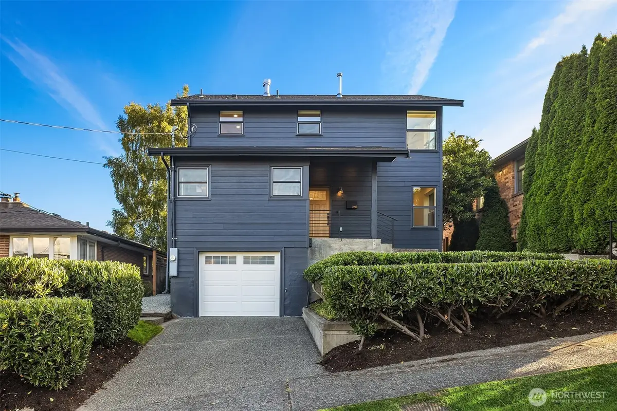 2615 W Crockett Street, Seattle, WA 98199 - #1