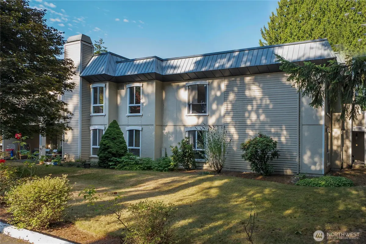 10221 NE 16th Street #H7, Bellevue, WA 98004 - #1