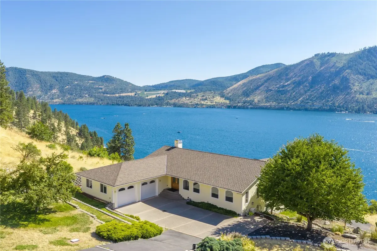3035 Lakeshore Road, Manson, WA 98831 - #1