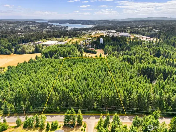630 NW Coleman Court #017, Poulsbo, WA 98370