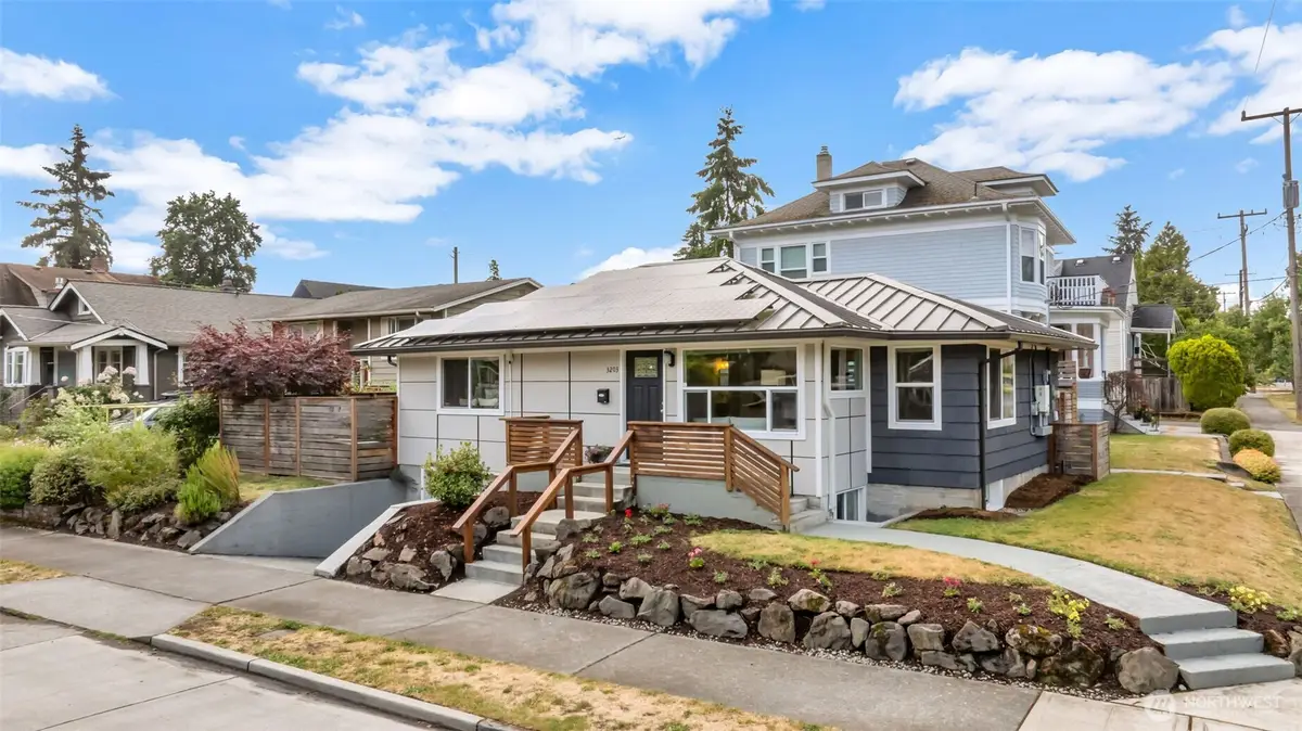 3203 35th Avenue S, Seattle, WA 98144 - #1