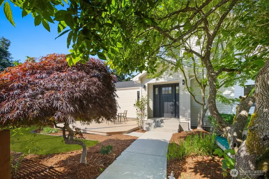 3642 37th Avenue W, Seattle, WA 98199 - #2