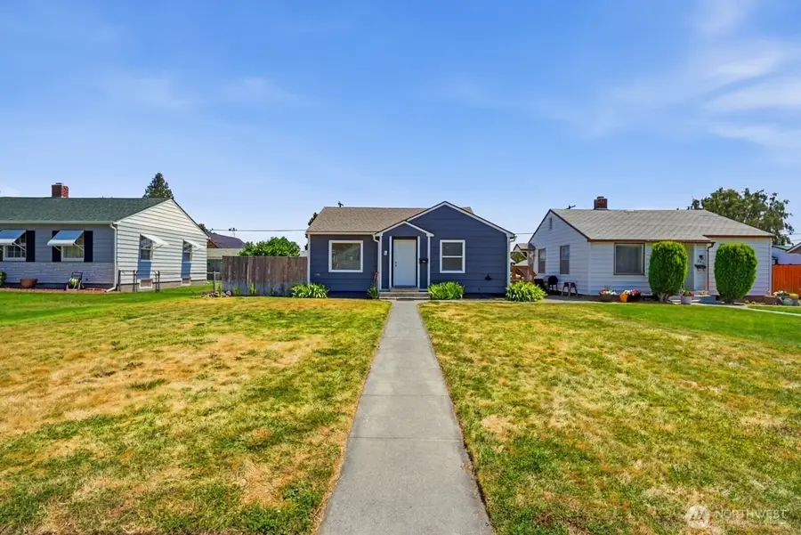 236 F Street Sw, Ephrata, WA 98823 - #3