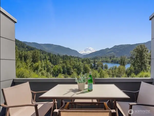 4253 SE 213th Pl #47, Issaquah, WA 98029