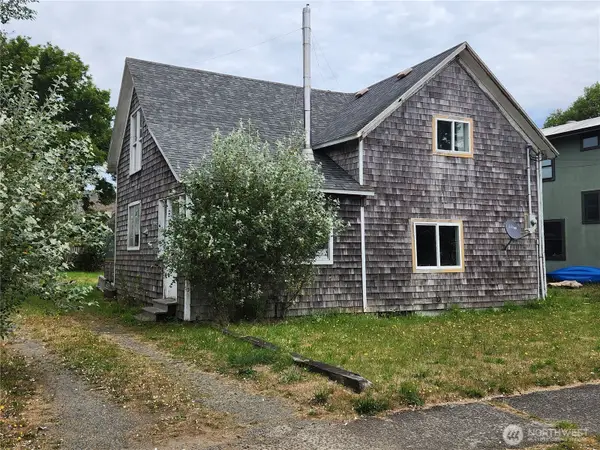 610 Lake Street Se, Ilwaco, WA 98624