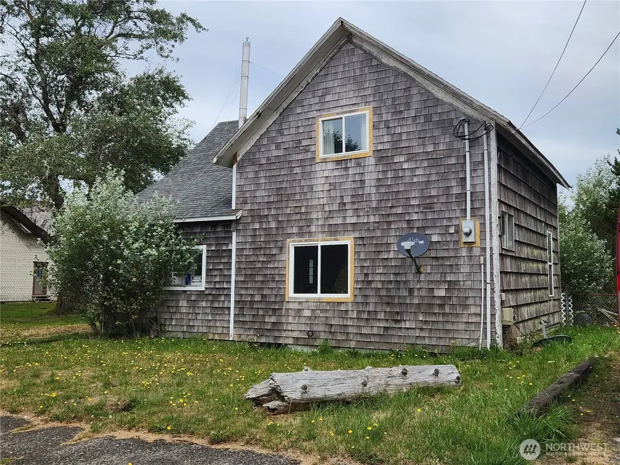 610 Lake Street Se, Ilwaco, WA 98624 - #2