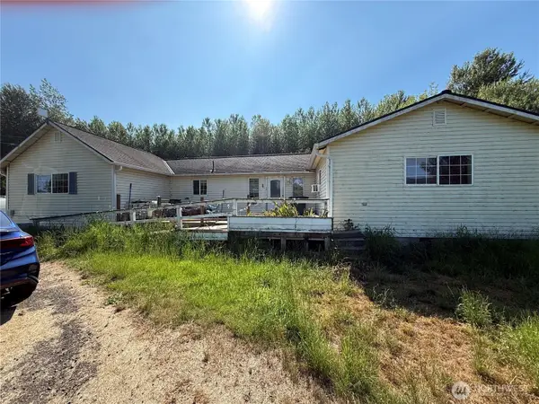 664 State Route 409, Cathlamet, WA 98612