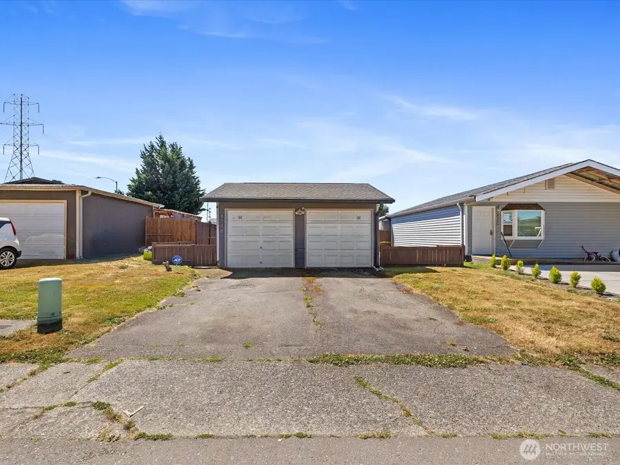8730 13th St Ne, Lake Stevens, WA 98258 - #2