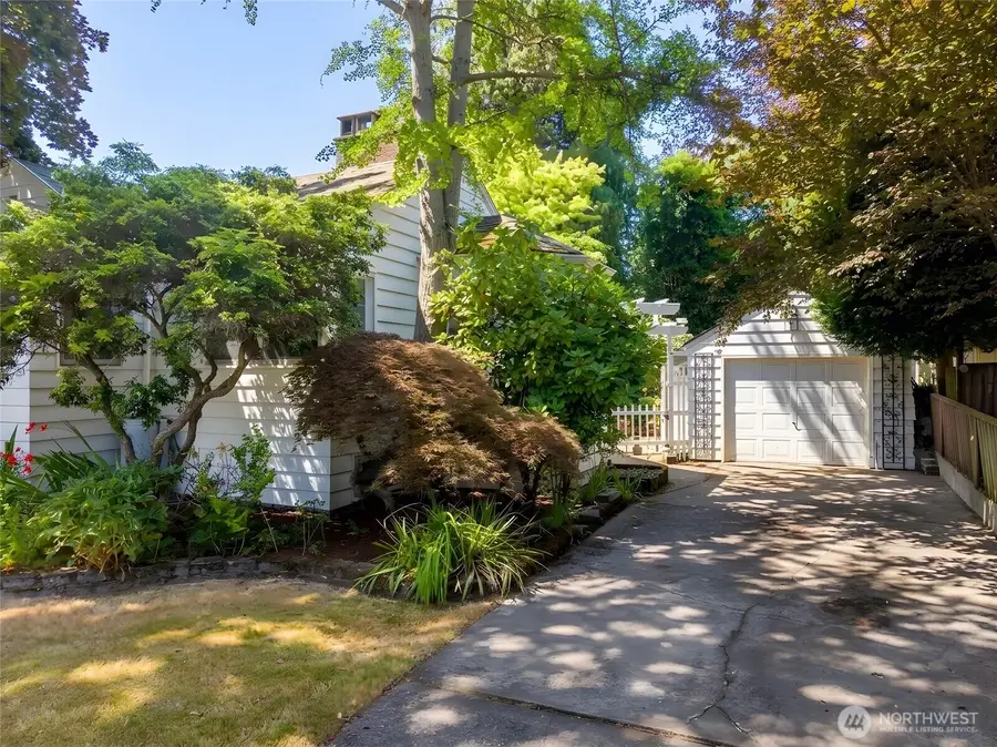 8552 31st Avenue Nw, Seattle, WA 98117 - #2