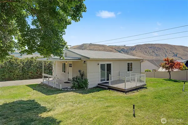 860 S Nancy Avenue, East Wenatchee, WA 98802