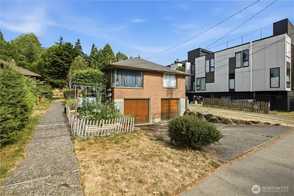 7420 Rainier Avenue S, Seattle, WA 98118