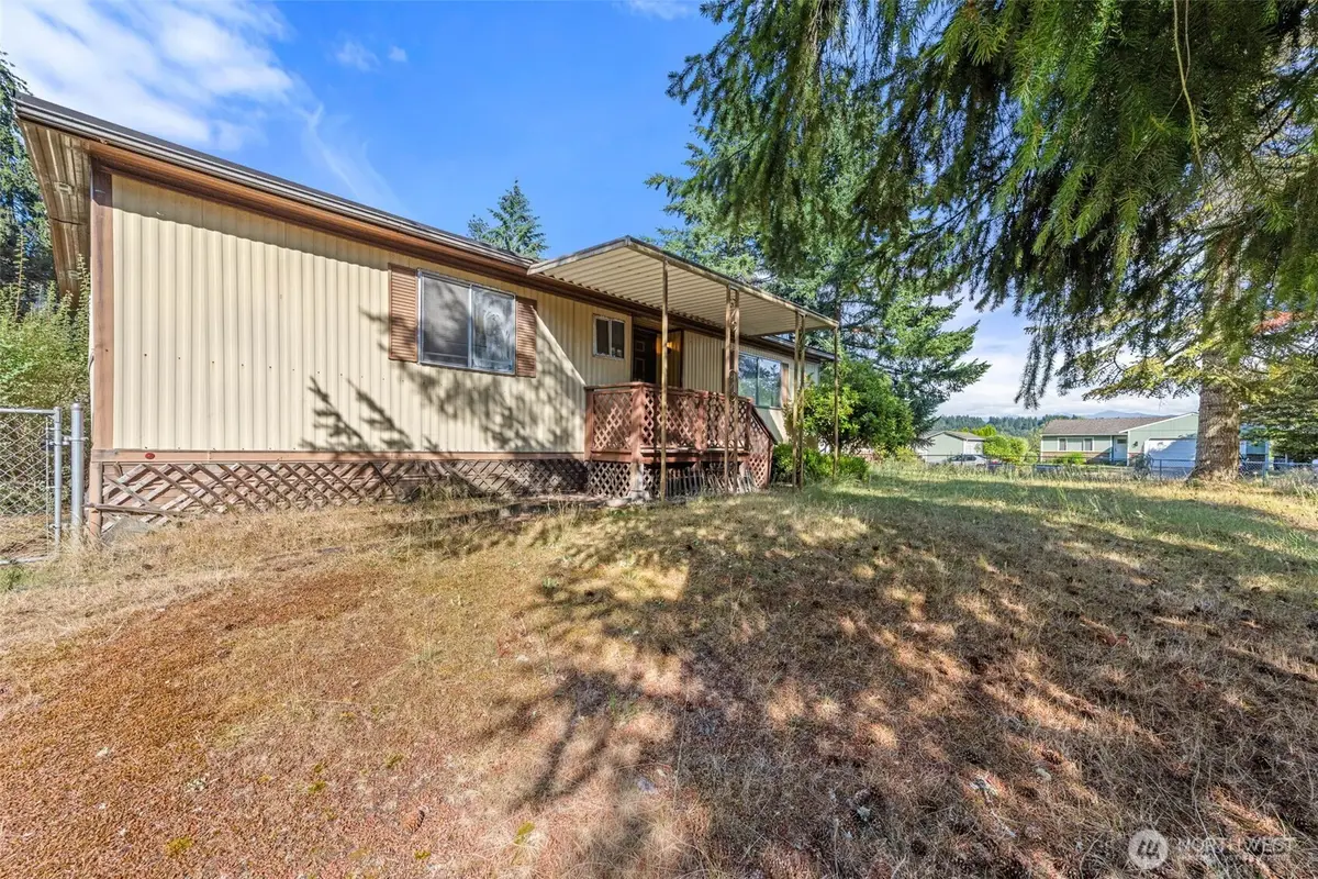 13614 Cedar Cir E, Bonney Lake, WA 98391 - #1