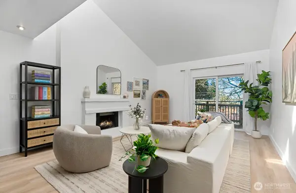 12303 SE 60th Street #3A, Bellevue, WA 98006
