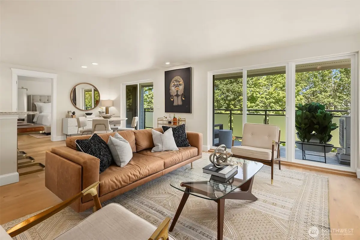2334 Thorndyke Avenue W #301, Seattle, WA 98199 - #1