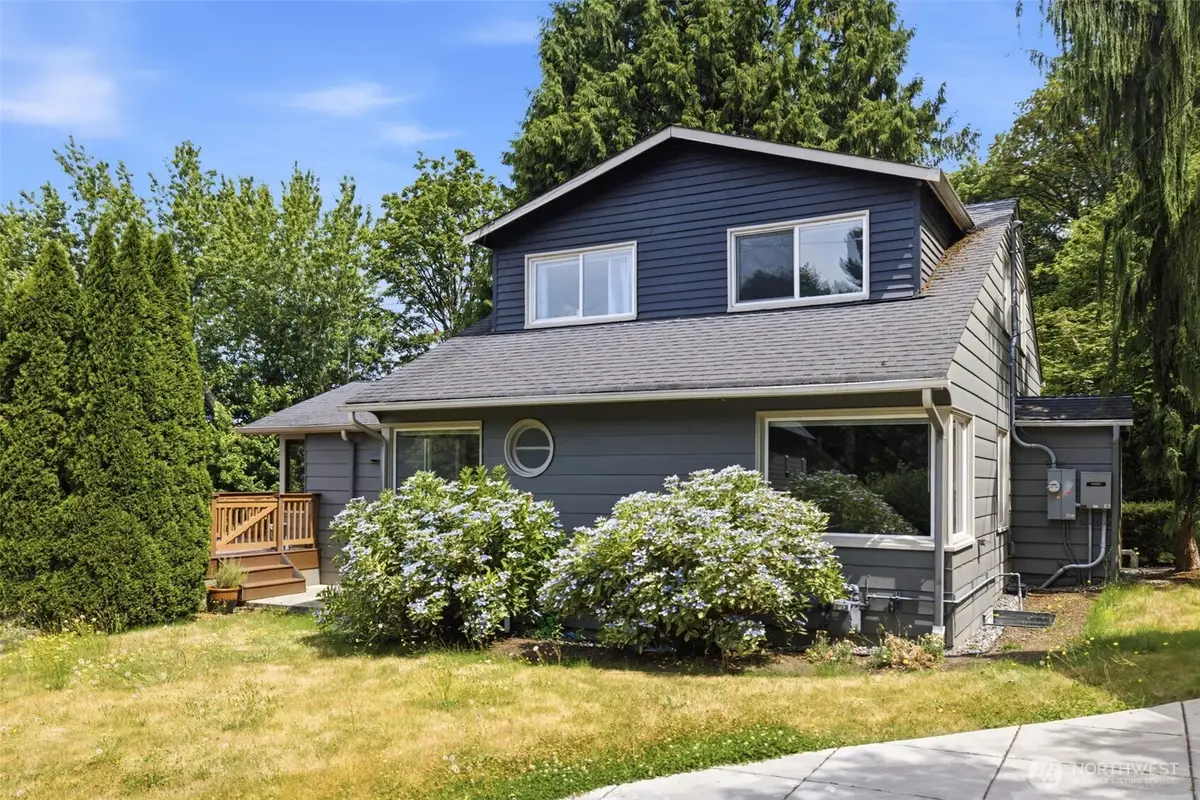 11331 E Riverside Drive, Bothell, WA 98011 - #1
