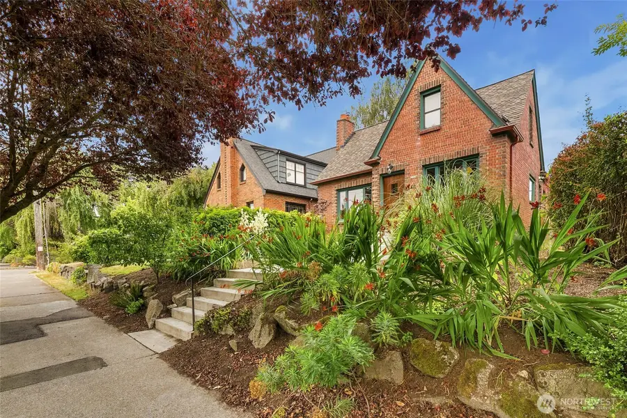7754 Jones Avenue Nw, Seattle, WA 98117 - #2
