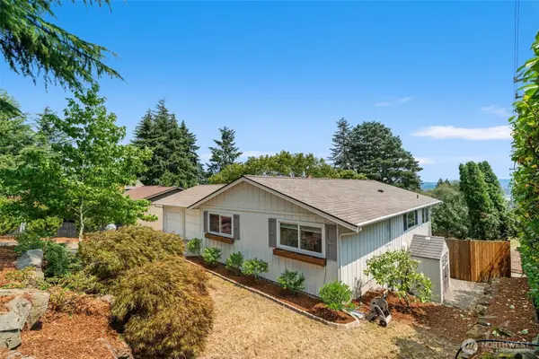 8456 6th Avenue Sw, Seattle, WA 98106