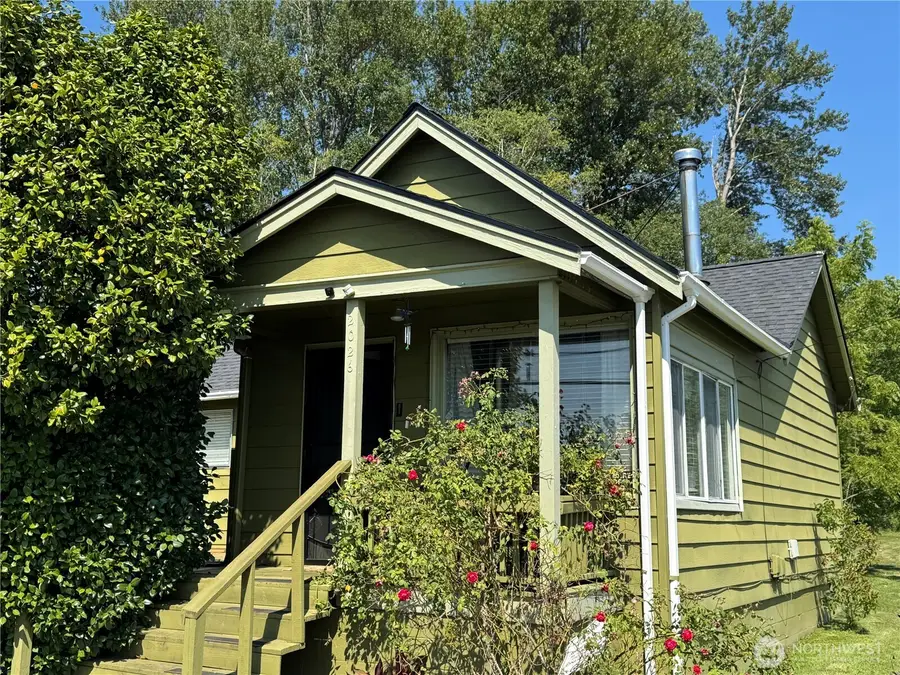 12026 59th Avenue S, Seattle, WA 98178 - #2