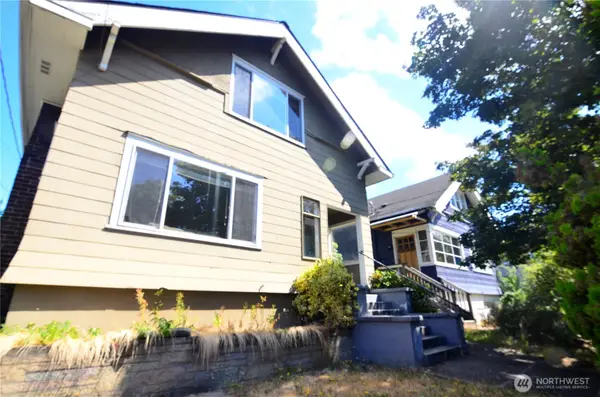 2138 N 50 Street, Seattle, WA 98103