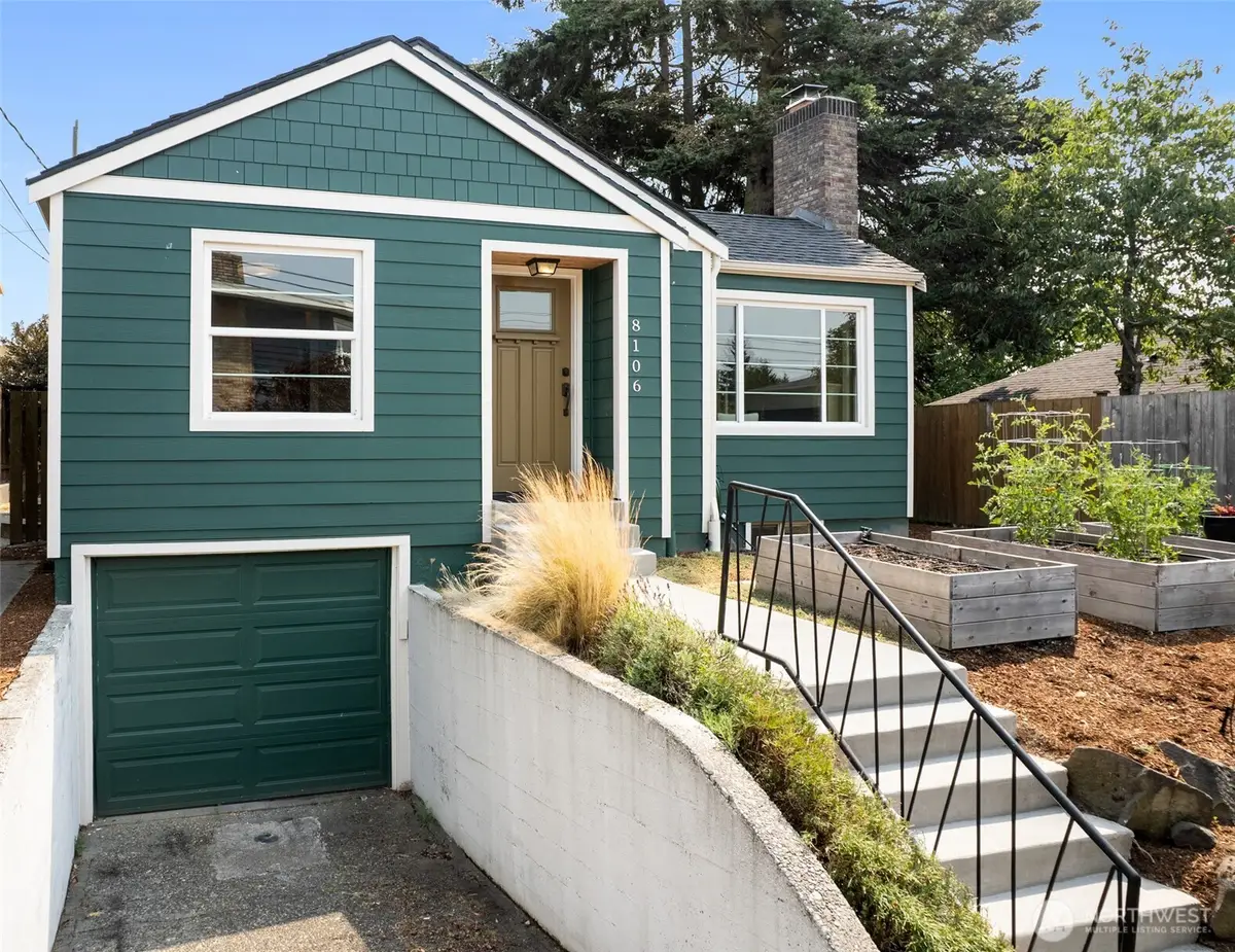 8106 Stone Avenue N, Seattle, WA 98103 - #1