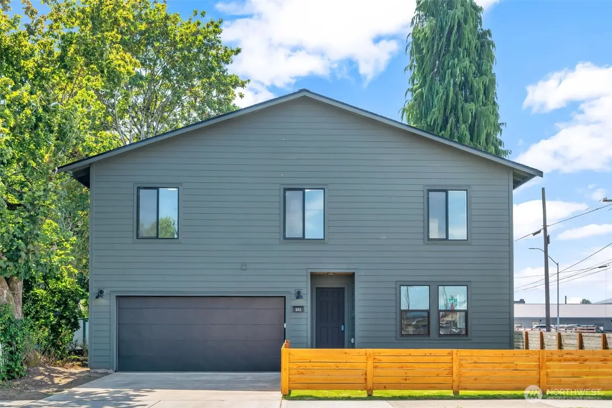302 E Pine Street, Centralia, WA 98531 - #1