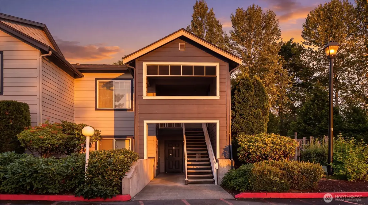 10825 SE 200th Street #F204, Kent, WA 98031 - #1