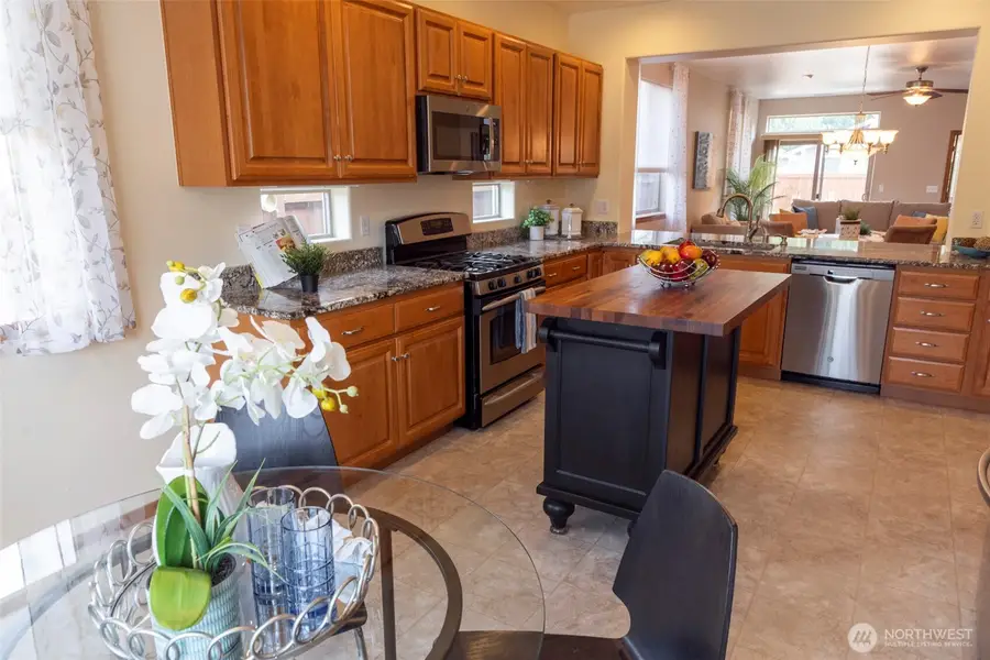 8646 Bainbridge Loop Ne, Lacey, WA 98516 - #3