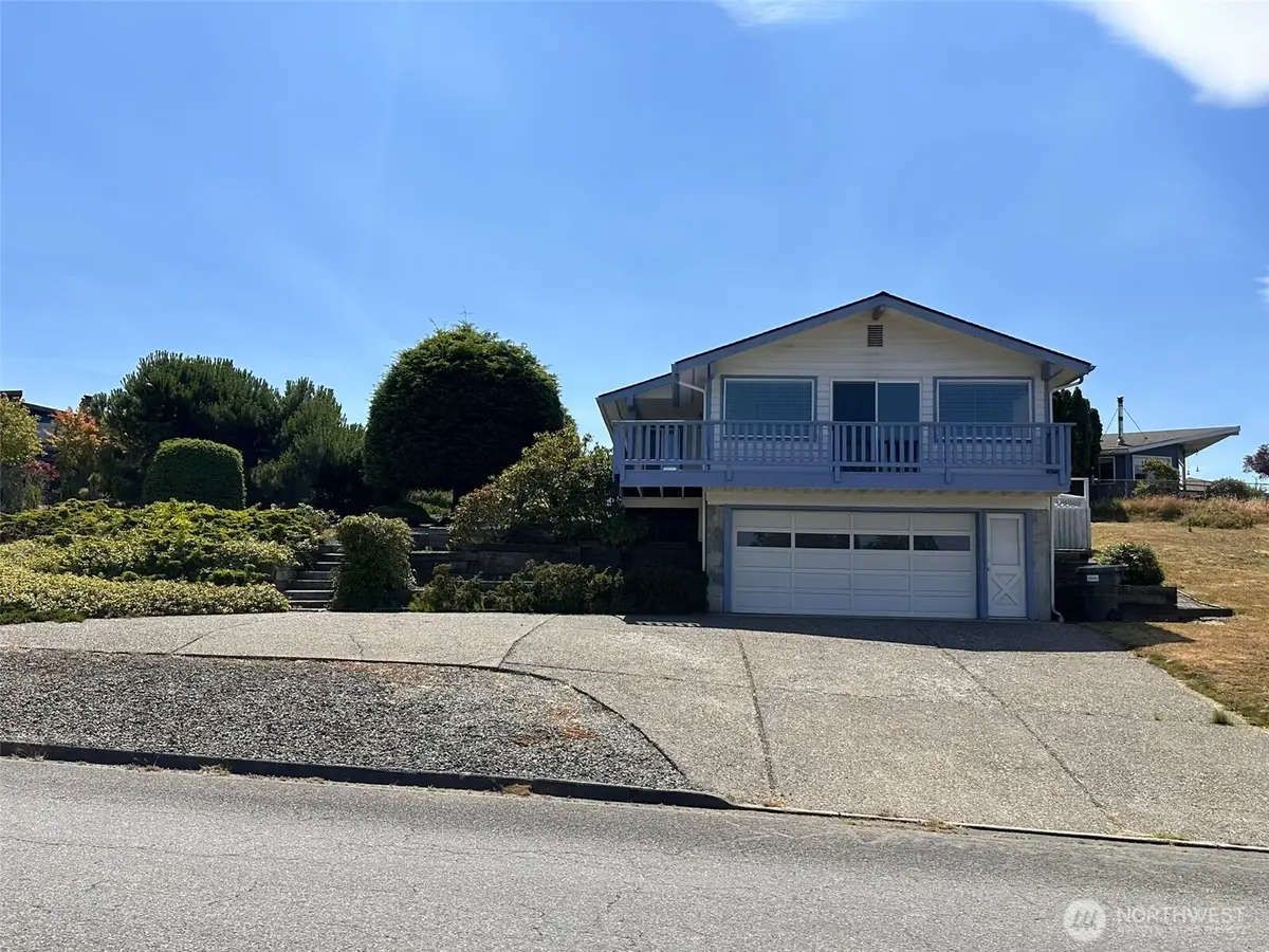 506 S Ennis Street, Port Angeles, WA 98362 - #1