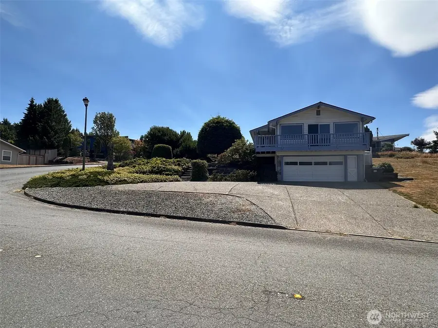506 S Ennis Street, Port Angeles, WA 98362 - #3