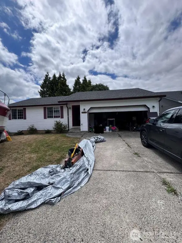 1990 Whitetail Lane, Woodland, WA 98674