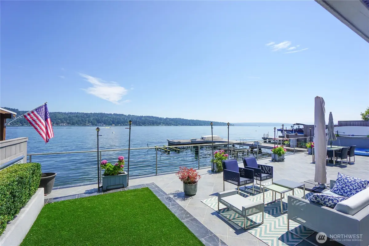 11762 Riviera Place Ne, Seattle, WA 98125 - #1