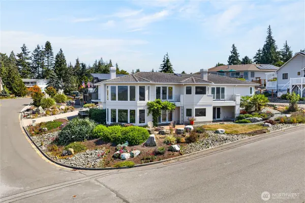 4807 Glasgow Way, Anacortes, WA 98221