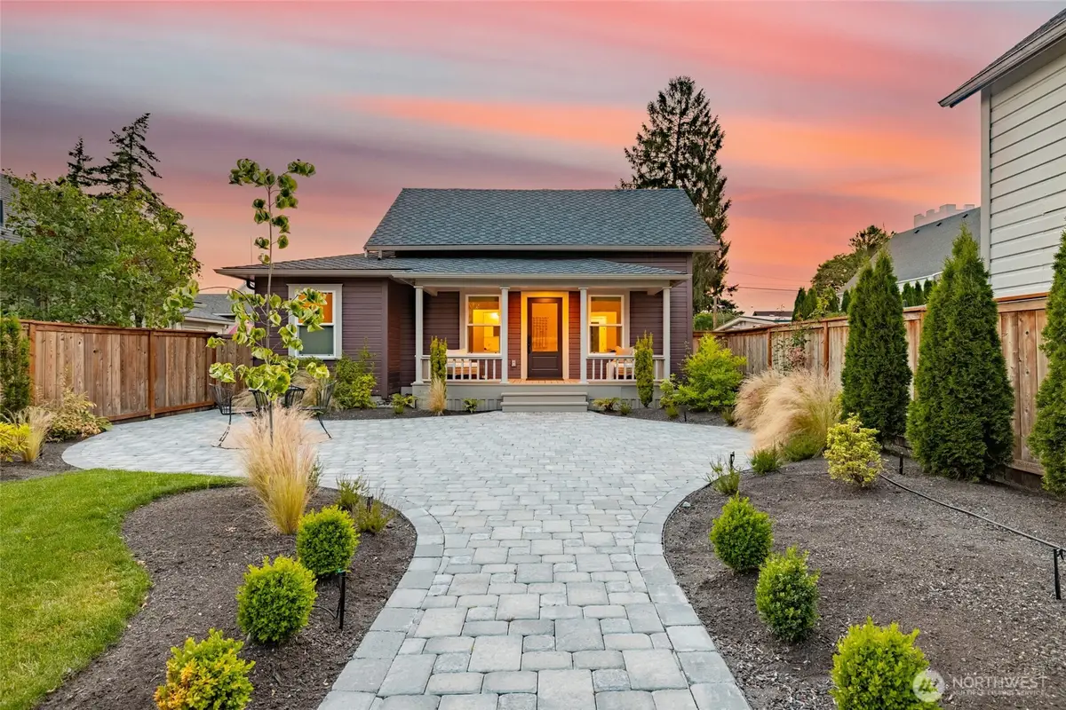 612 S Third Street, La Conner, WA 98257 - #1
