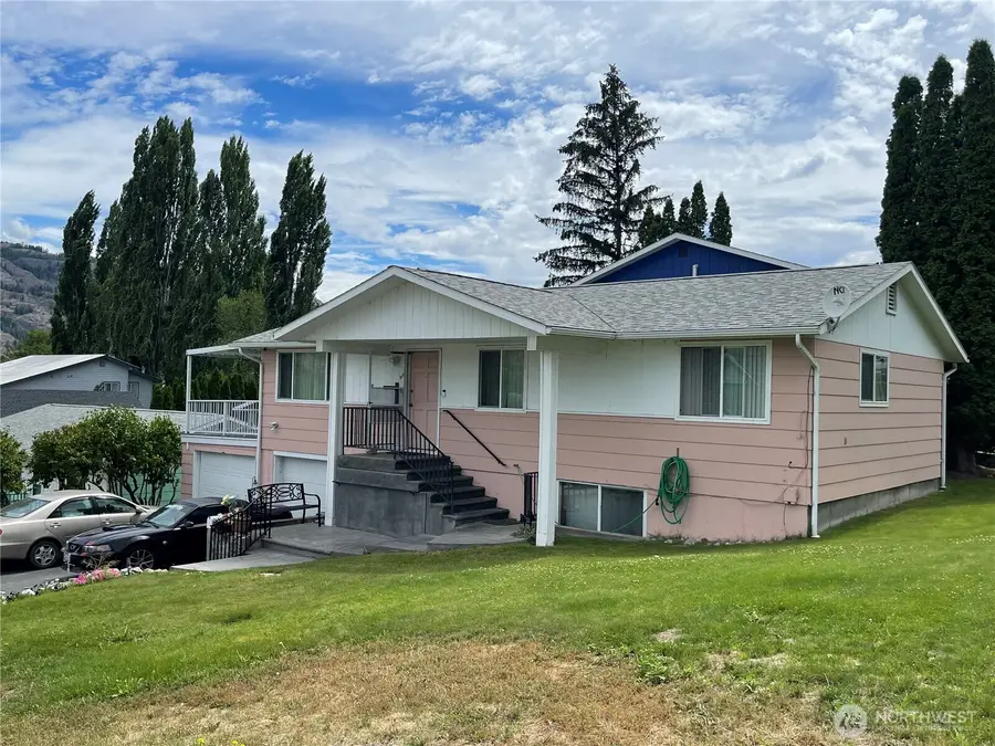 914 17th Avenue, Oroville, WA 98844 - #2