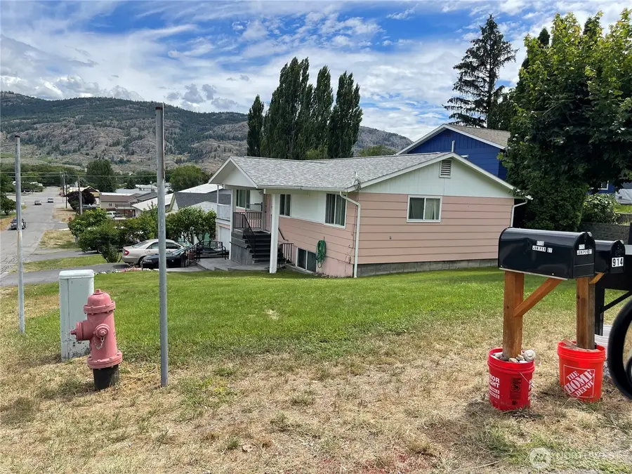 914 17th Avenue, Oroville, WA 98844 - #3