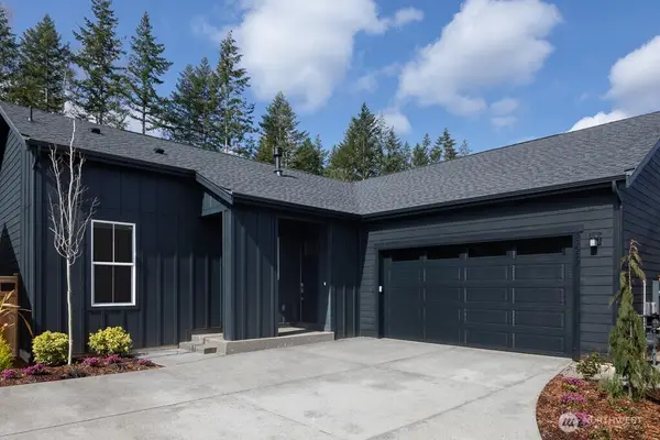 34103 Buckeye Avenue Se, Black Diamond, WA 98010