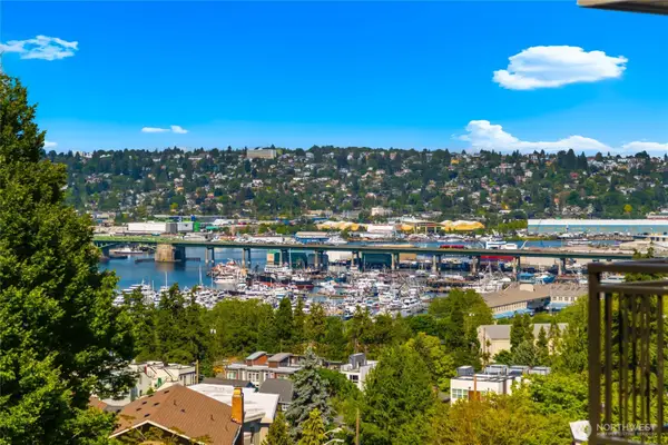 3650 26th Place W #402A, Seattle, WA 98199
