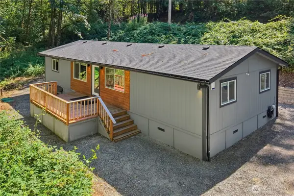 22002 196th Avenue Se, Renton, WA 98058