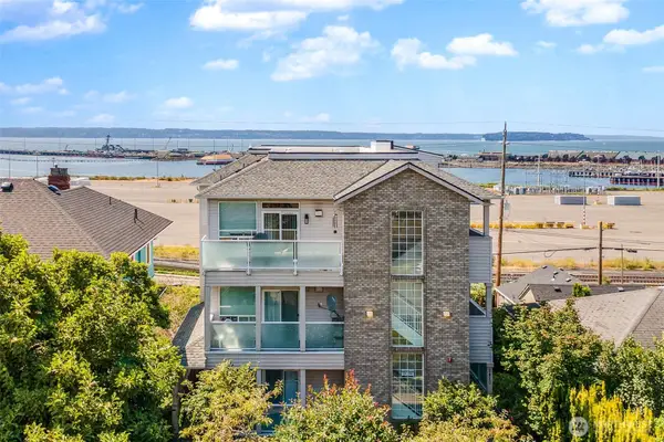 2420 Grand Avenue #101, Everett, WA 98201