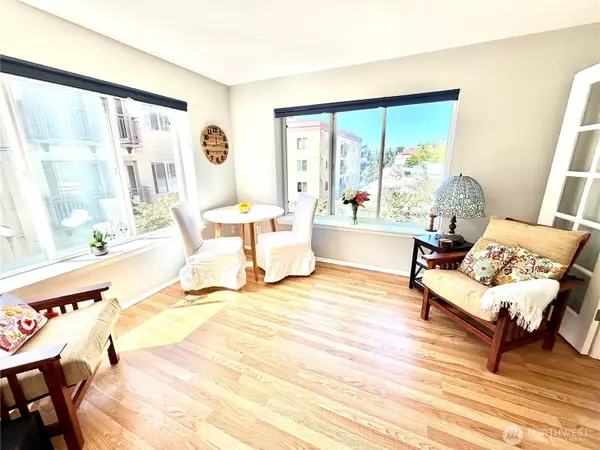 712 E Denny Way #401, Seattle, WA 98122