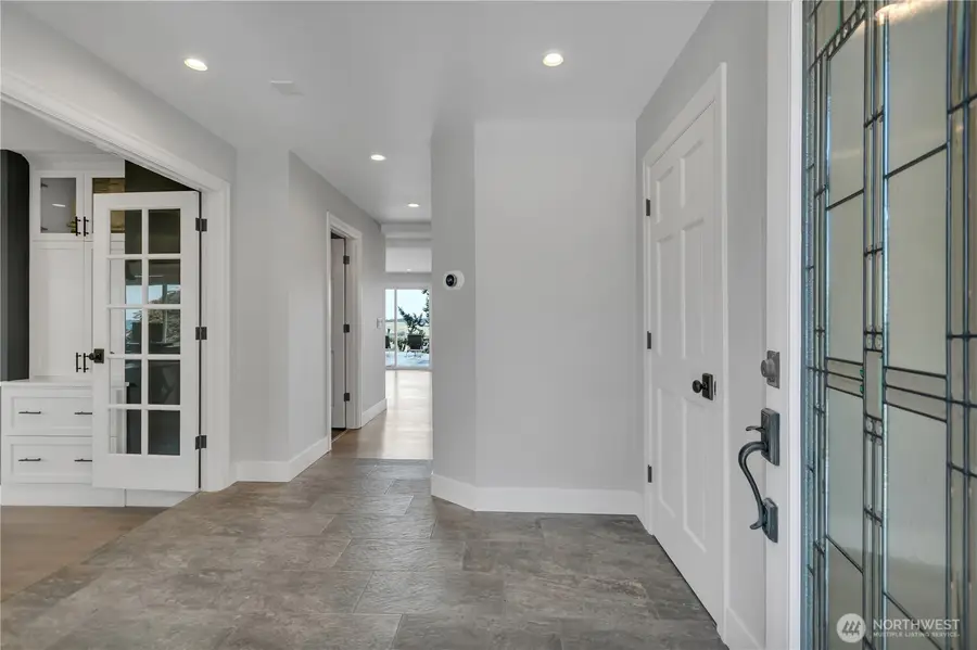 35 Silver Beach Drive, Steilacoom, WA 98388 - #2