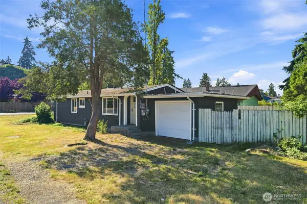 1402 Violet Meadow Street S, Tacoma, WA 98444
