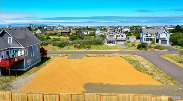 413 S Portal Loop Sw, Ocean Shores, WA 98569