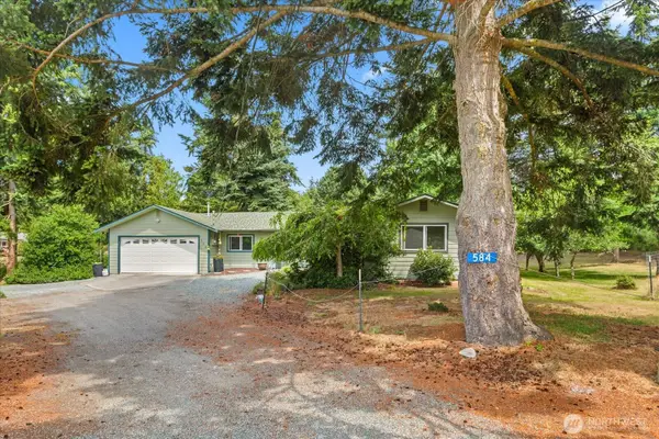 584 W Wanamaker Road, Coupeville, WA 98239