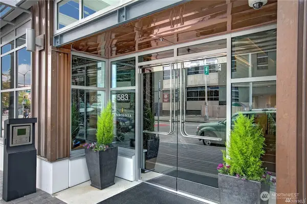 583 Battery Street #1608N, Seattle, WA 98121