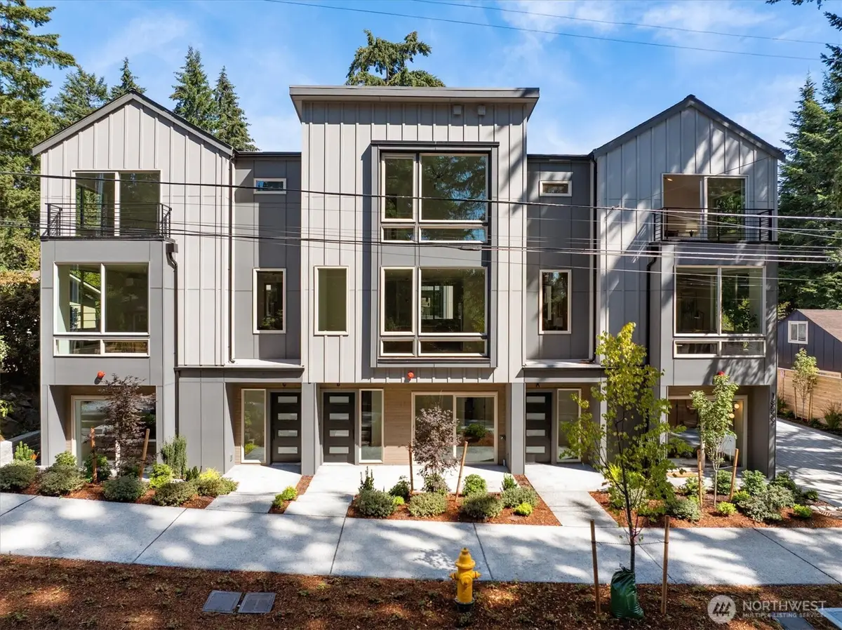 18032 Sunnyside Avenue N, Shoreline, WA 98133 - #1